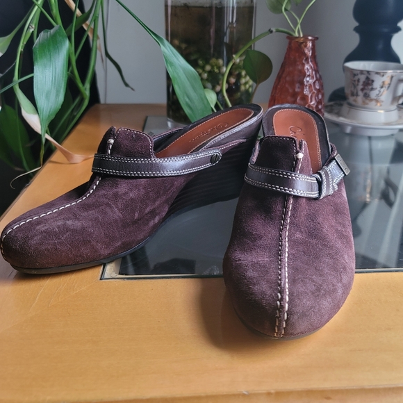 Cole Haan Slip-on Brown Suede Leather wedge - Picture 2 of 8